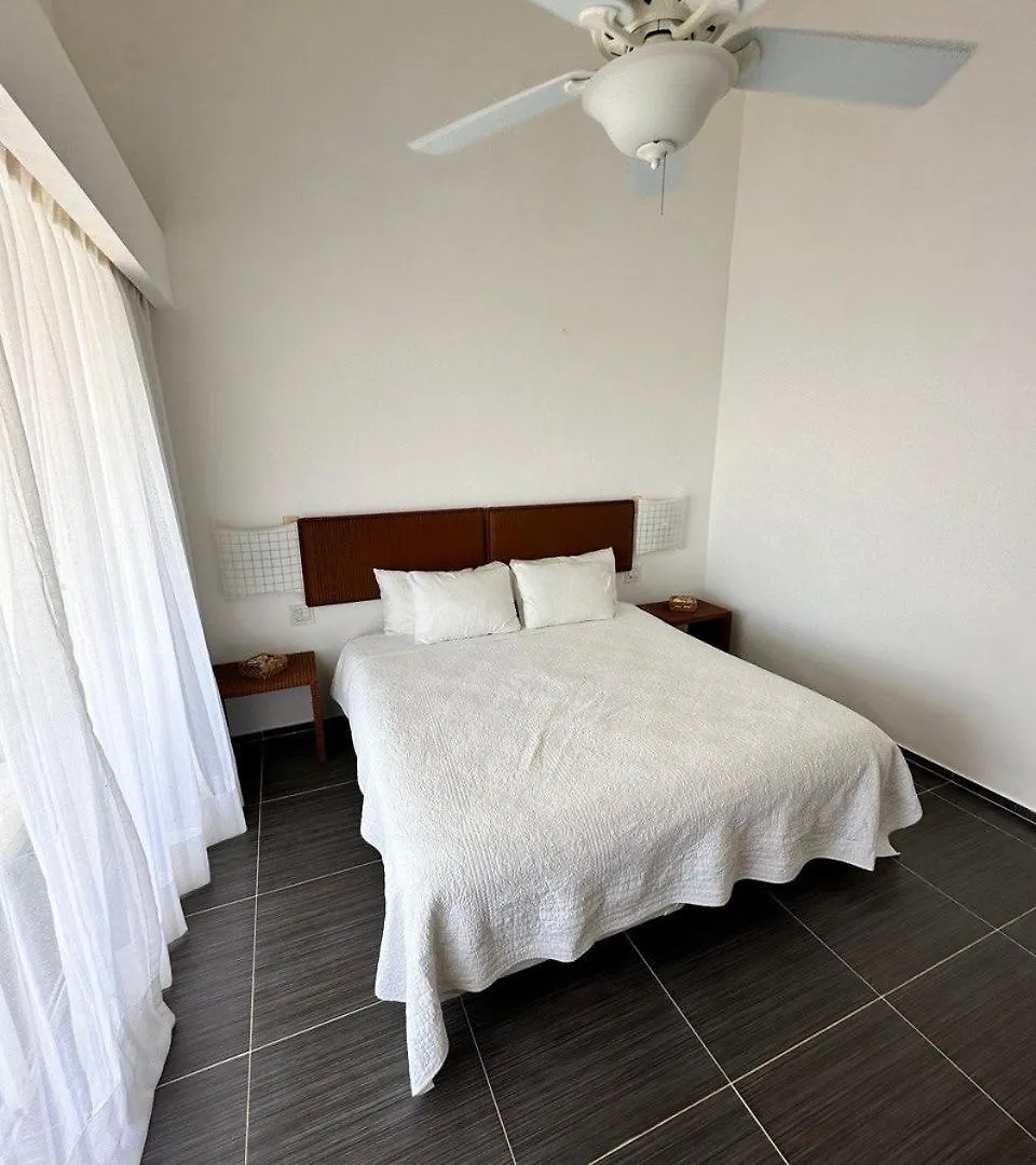 Vista Mare Spectacular Ocean View Top Floor 1-Bedroom Condo, Samana