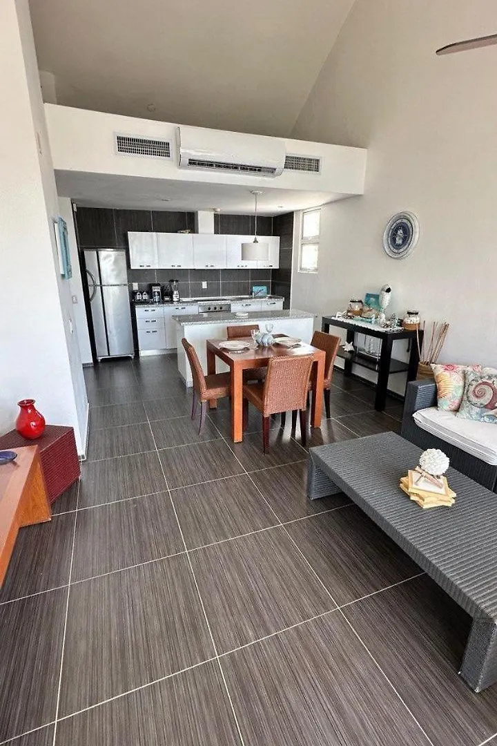 Aparthotel Vista Mare Spectacular Ocean View Top Floor 1-Bedroom Condo, Samana